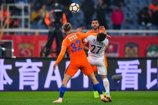 Brezilyalı Futbolcu Roger Guedes Shandong Luneng Taishan Sol Zhang Changchun — Stok fotoğraf