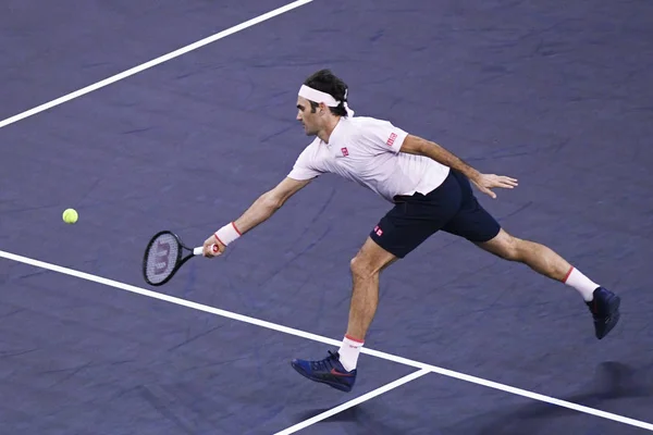 Roger Federer Suíça Retorna Tiro Para Daniil Medvedev Rússia Sua — Fotografia de Stock