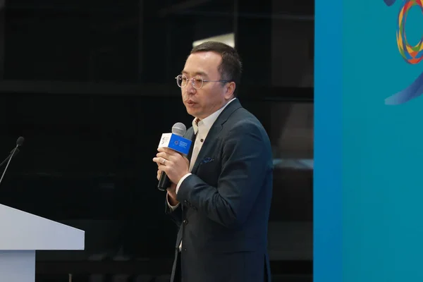 Чжао Мин Президент Huawei Honor Business Unit Выступает Подфоруме Интернет — стоковое фото