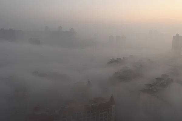 Cityscape High Rise Buildings Skyscrapers Shrouded Sea Clouds Wuhan City — Stock Photo, Image