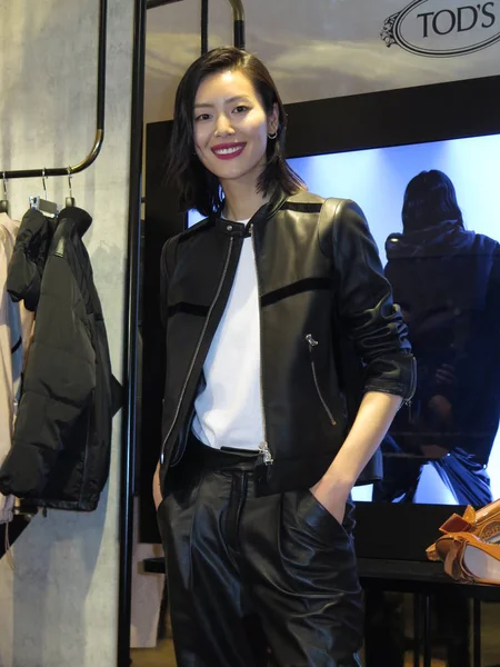 Modelo Chino Liu Wen Asiste Evento Promocional Para Colección Alessandro —  Fotos de Stock