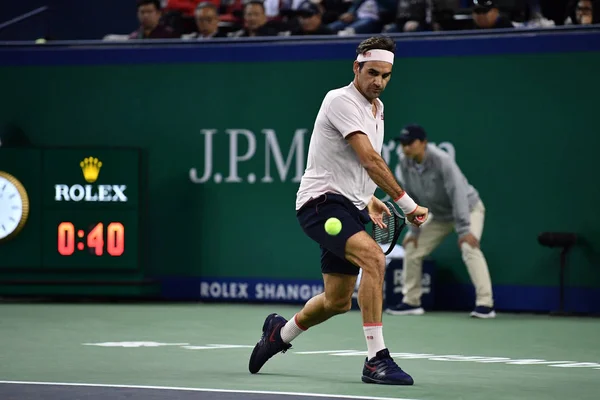 Roger Federer Svájc Visszatér Egy Lövés Roberto Bautista Agut Spanyolország — Stock Fotó