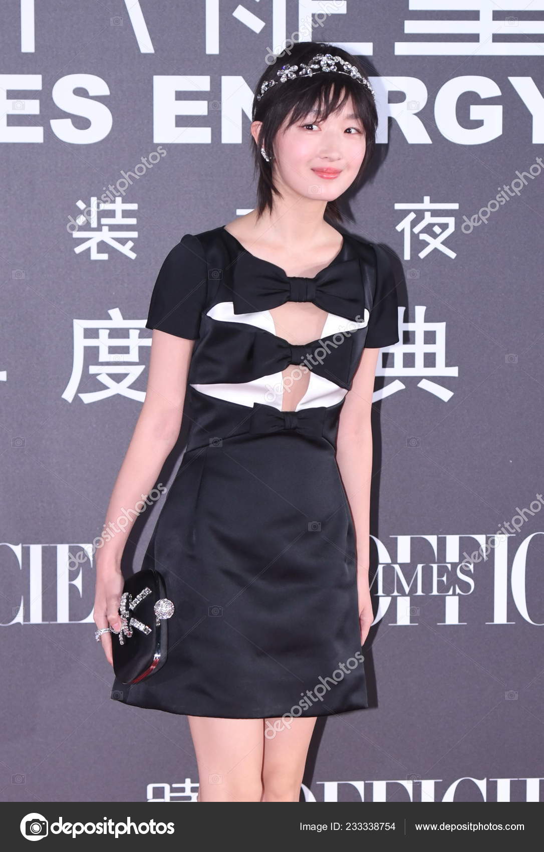 Chinese Actress Zhou Dongyu Arrives Red Carpet L'officiel Fashion