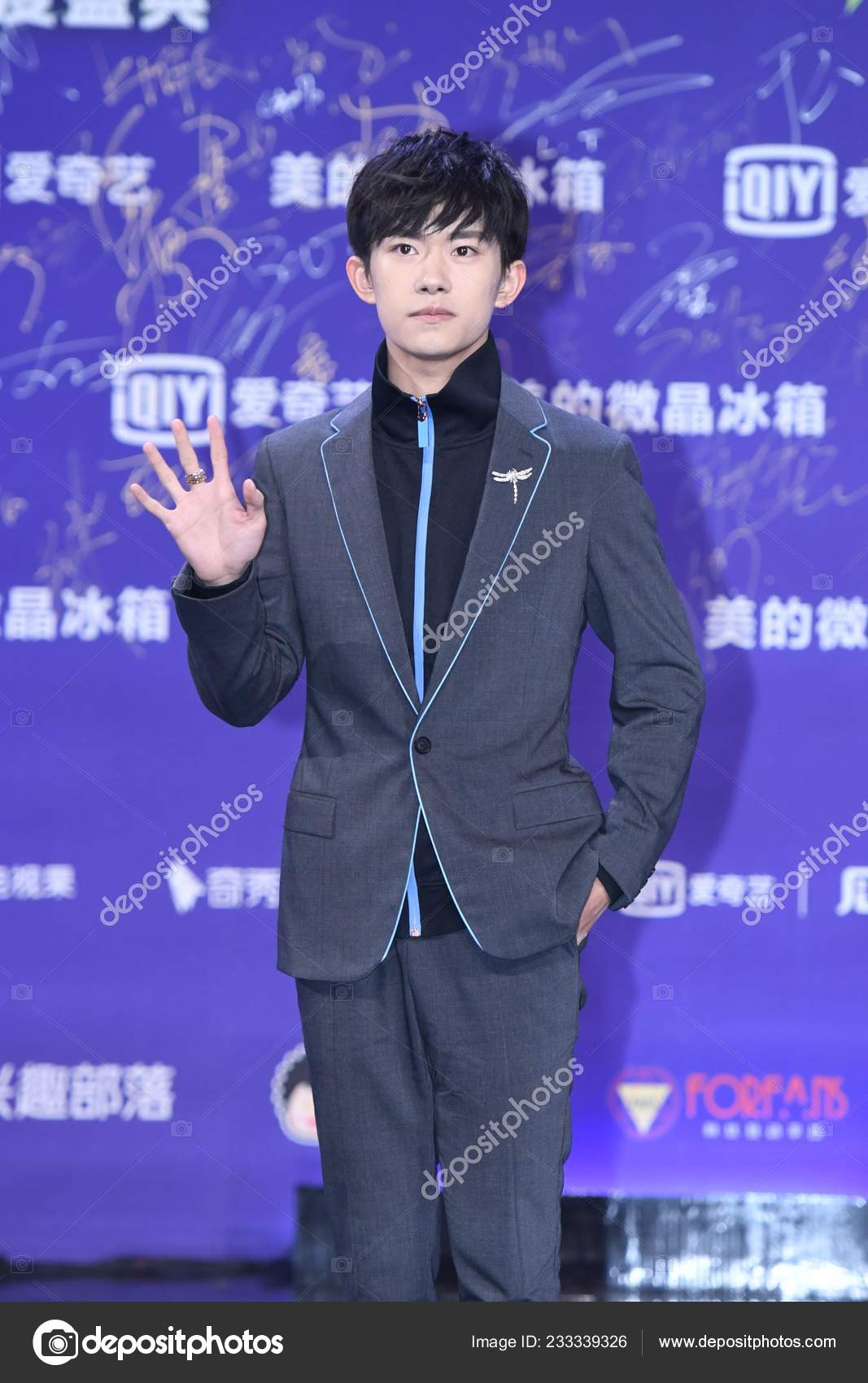 Singer Jackson Yee Yangqianxi Chinese Boy Group Tfboys Arrives
