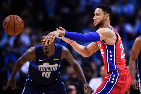 Ben Simmons Des 76Ers Philadelphie Passe Ballon Coéquipier Alors Affronte — Photo