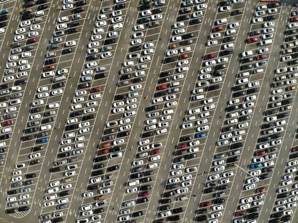 Una Vista Aérea Zona Aparcamiento Casi Llena Coches Los Turistas —  Fotos de Stock