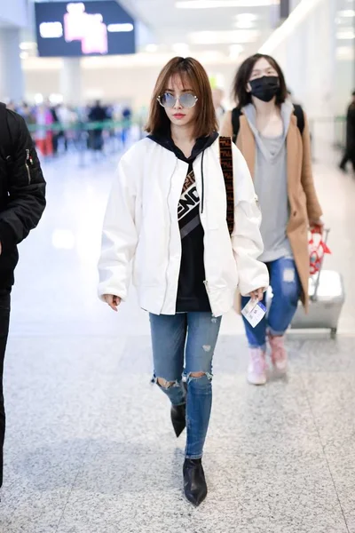 Taiwanees Zangeres Jolin Tsai Arriveert Bij Shanghai Hongqiao International Airport — Stockfoto