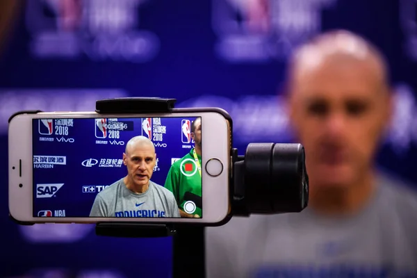 Hoofdcoach Rick Carlisle Van Dallas Mavericks Ontvangt Een Interview Een — Stockfoto