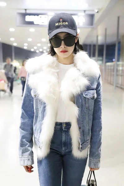 Actriz Cantante China Victoria Song Song Qian Llega Aeropuerto Internacional — Foto de Stock