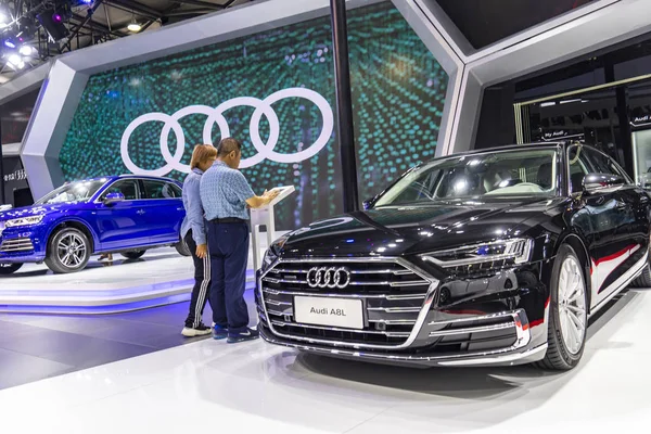 Audi A8L Exibido Durante Exposição Automotiva Internacional Shanghai Pudong 2018 — Fotografia de Stock