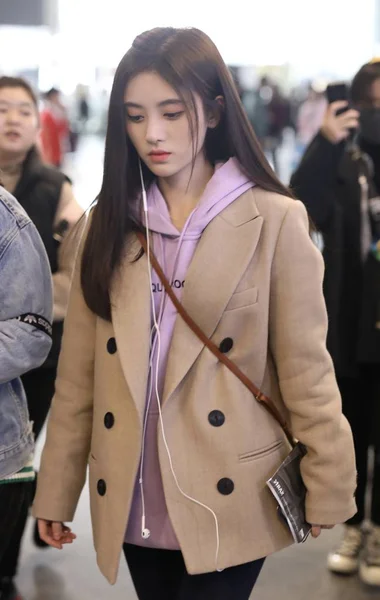 Cantora Atriz Chinesa Jingyi Chega Aeroporto Internacional Hongqiao Xangai Antes — Fotografia de Stock