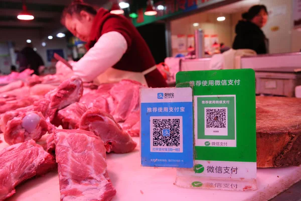 View Codes Mobile Payment Service Alipay Alibaba Group Left Wechat — Stock Photo, Image