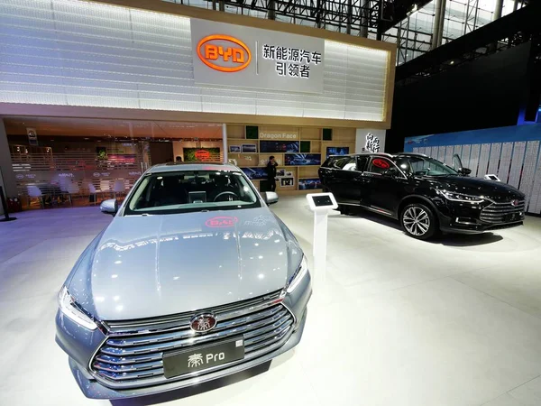 Byd Qin Pro Elektromos Jármű Jelenik Meg Alatt Kína Guangzhou — Stock Fotó