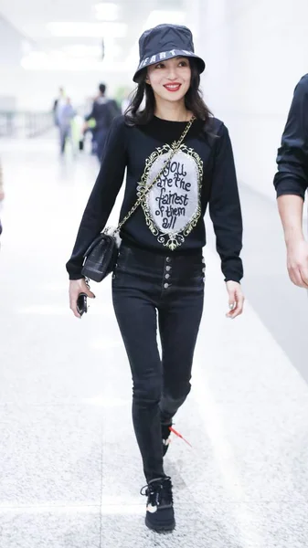 Chanteuse Actrice Taïwanaise Angela Chang Arrive Aéroport International Shanghai Hongqiao — Photo