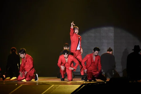 Medlemmar Sydkoreanska Pojkbandet Shinhwa Utföra 20Th Anniversary Tour Konserten Taipei — Stockfoto