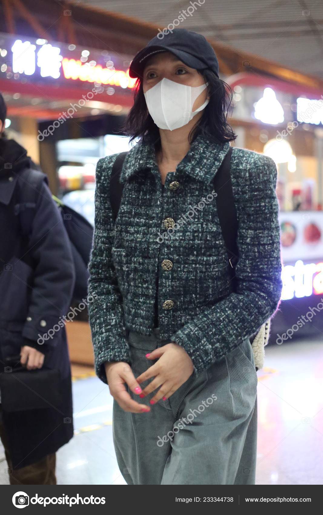 Chinese Actress Zhou Xun Arrives Beijing Capital International Airport ...