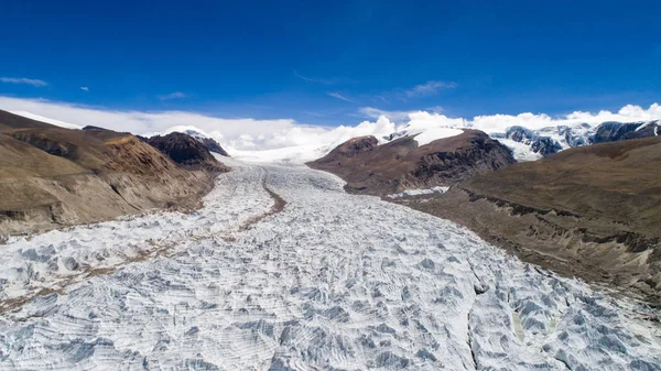 Σκηνικό Του Παγετώνα Επίσης Αποκαλούμενη Παγετώνα Cuojia Δίπλα Από Μνημείο — Φωτογραφία Αρχείου