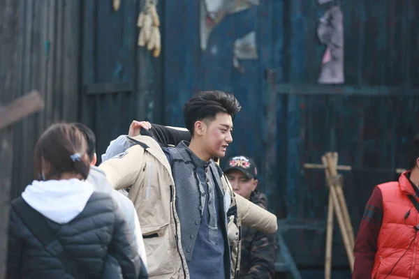 Kinesiska Skådespelare Huang Zitao Bättre Känd Som Tao Avbildas Filmning — Stockfoto