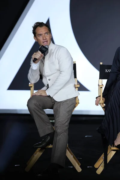 English Actor Jude Law Attends Press Conference Movie Fantastic Beasts — Stock Photo, Image