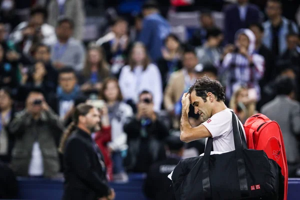 Roger Federer Švýcarska Reaguje Odchází Soud Porazil Borna Coric Chorvatsko — Stock fotografie