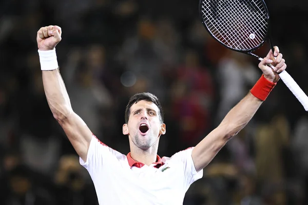 Novak Djokovic Serbiens Reagerar För Att Fira Efter Att Besegrat — Stockfoto