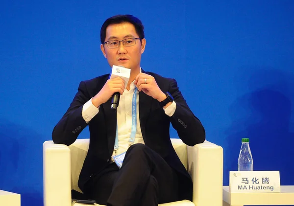 Pony Huateng Chairman Ceo Tencent Holdings Ltd Left Robin Yanhong — Stock Photo, Image