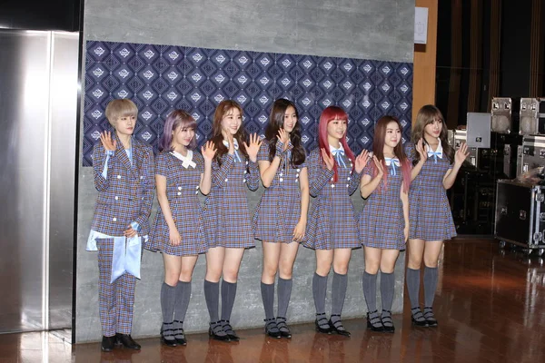 Los Miembros Del Grupo Chicas Surcoreanas Gwsn Llegan Para Episodio — Foto de Stock