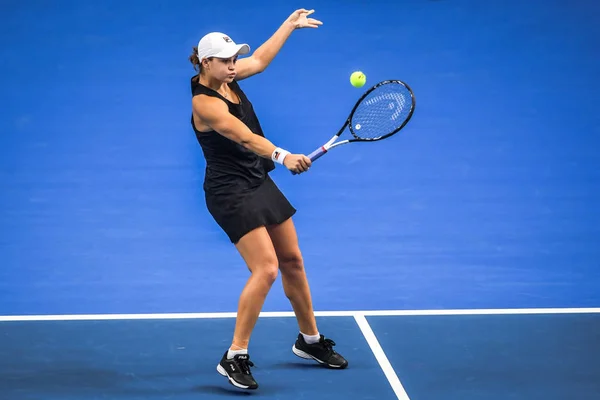 Ashleigh Barty Australia Returns Shot Aryna Sabalenka Belarus Group Match — 图库照片