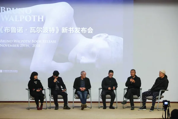 이탈리아 예술가 브루노 항저우 새로운 회견에 중국의 2018 — 스톡 사진