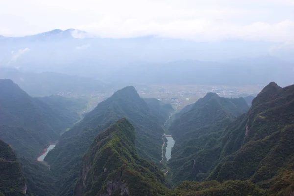 Landskap Tianmen Mountain Eller Tianmenshan Mountain Zhangjiajie National Forest Park — Stockfoto