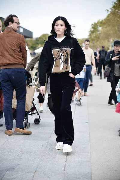 Čínský Model Liu Wen Dorazí Max Mara Fashion Show Během — Stock fotografie