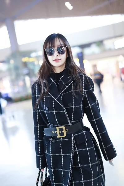 Atriz Hong Kong Angelababy Chega Aeroporto Internacional Hongqiao Xangai Antes — Fotografia de Stock