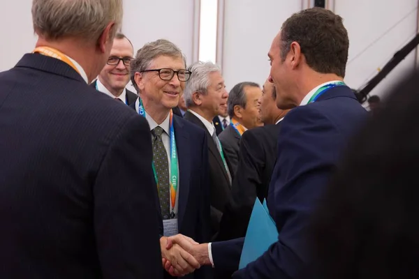 美国商业巨头 微软公司创始人比尔 盖茨出席 1月5日在中国上海举行的首届中国国际进口博览会 Ciie 和虹桥国际经济贸易论坛开幕式 — 图库照片