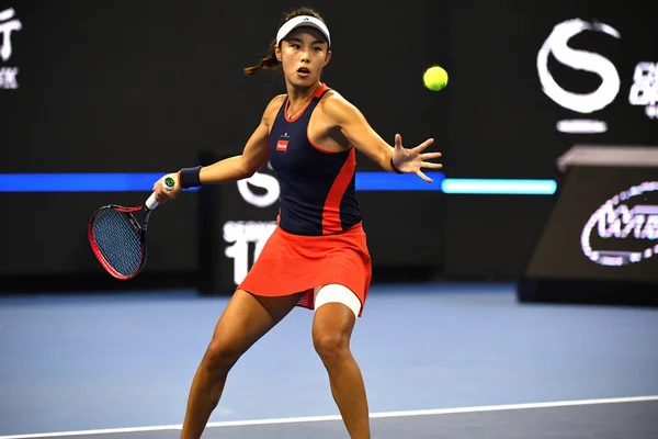 Wang Qiang Chin Zwraca Strzał Przed Karolina Pliskova Republiki Czeskiej — Zdjęcie stockowe