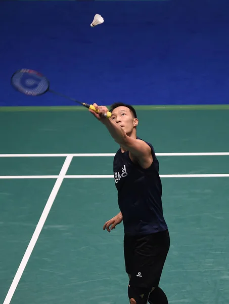 韓国の李鉉 中国の周 Zeqi ショットを返します男子シングルスの決勝戦において Hsbc Bwf 世界大会中にツアー マカオ オープン バドミントン — ストック写真