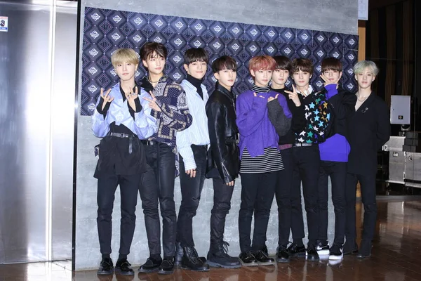 Miembros Boy Band Surcoreana Stray Kids Menudo Abreviada Como Skz — Foto de Stock