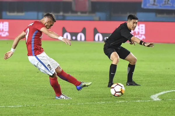 Futbolista Brasileño Ivo Henan Jianye Lanza Pelota Contra Guangzhou 26º —  Fotos de Stock