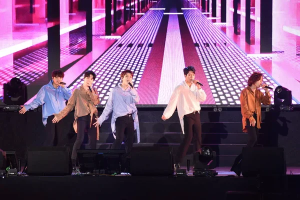 Mitglieder Der Südkoreanischen Boygroup Infinite Treten Während Ihres Fantreffens Taipeh — Stockfoto