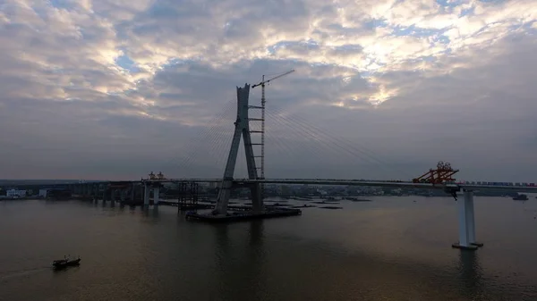 中国の最強地震抵抗力があるクロス海橋 Puqian 文昌市 中国南部の海南省 2018 日に接続されている Puqian 斜張橋の上からの眺め — ストック写真