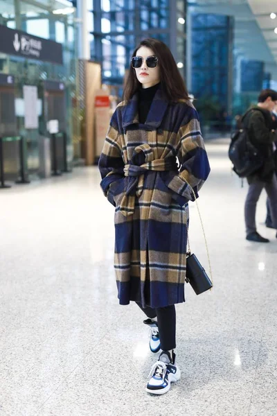 Chinese Supermodel Hij Sui Arriveert Bij Shanghai Hongqiao International Airport — Stockfoto