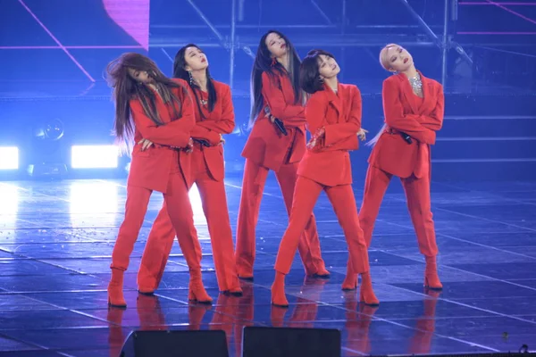 2018 Mbn ヒーロー コンサート ソウル 南朝鮮の 2018 日中に韓国ガール グループ Exid — ストック写真