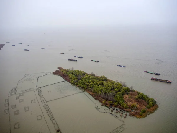 Этой Высоты Тысячи Кораблей Стоят Очереди Пройти Шлюз Озере Хунцзы — стоковое фото