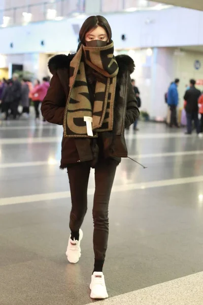 Chinese Model Mengyao Better Known Ming Arrives Beijing Capital International — Stock Photo, Image