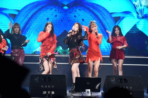 韓国ガール グループ Girl のメンバー出席台北 台湾のファン ミーティング イベント 2018 — ストック写真