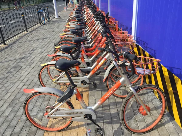 Des Vélos Service Chinois Partage Vélos Mobike Sont Alignés Dans — Photo