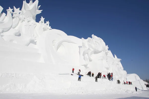 Artistas Escultores Trabalham Principal Escultura Neve Para Harbin Sun Island — Fotografia de Stock