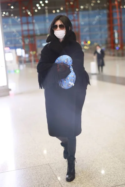 Китайская Модель Мэнъяо Известная Мин Прибывает Международный Аэропорт Пекина Китай — стоковое фото