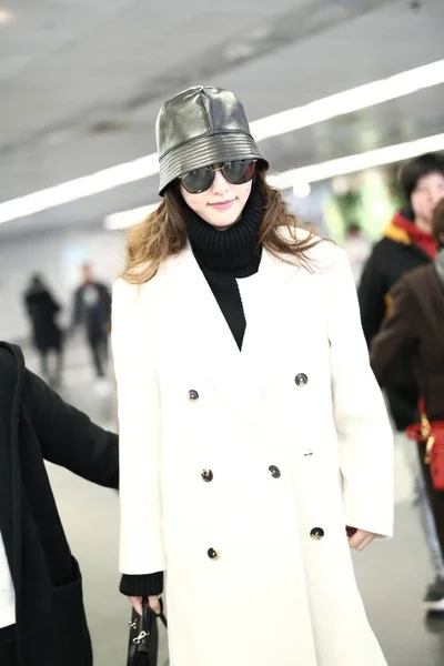 Kínai Színésznő Tiffany Tang Yan Megérkezik Beijing Capital International Airport — Stock Fotó