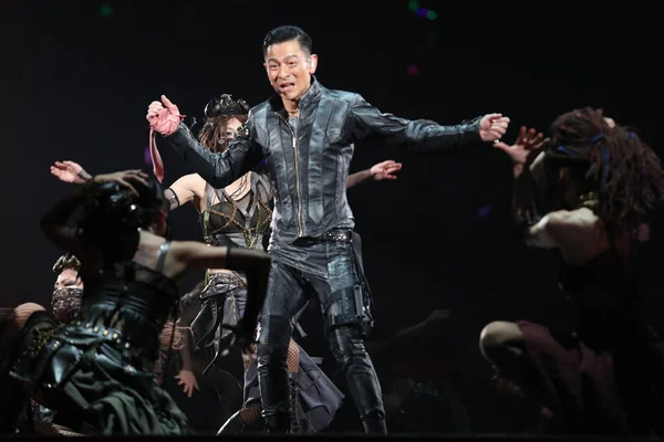Χονγκ Κονγκ Δράστης Και Τραγουδιστής Andy Lau Εκτελεί Κατά Διάρκεια — Φωτογραφία Αρχείου