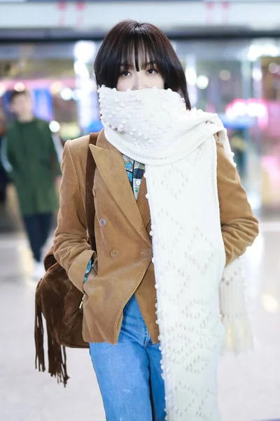 Cantante Attrice Cinese Victoria Song Song Qian Arriva All Aeroporto — Foto Stock